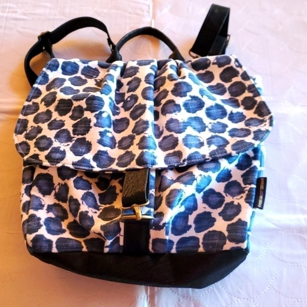 Rebekah Scott Designs Blue Leopard Petal Inside Lining Fabric Sz M/L‎ Backpack